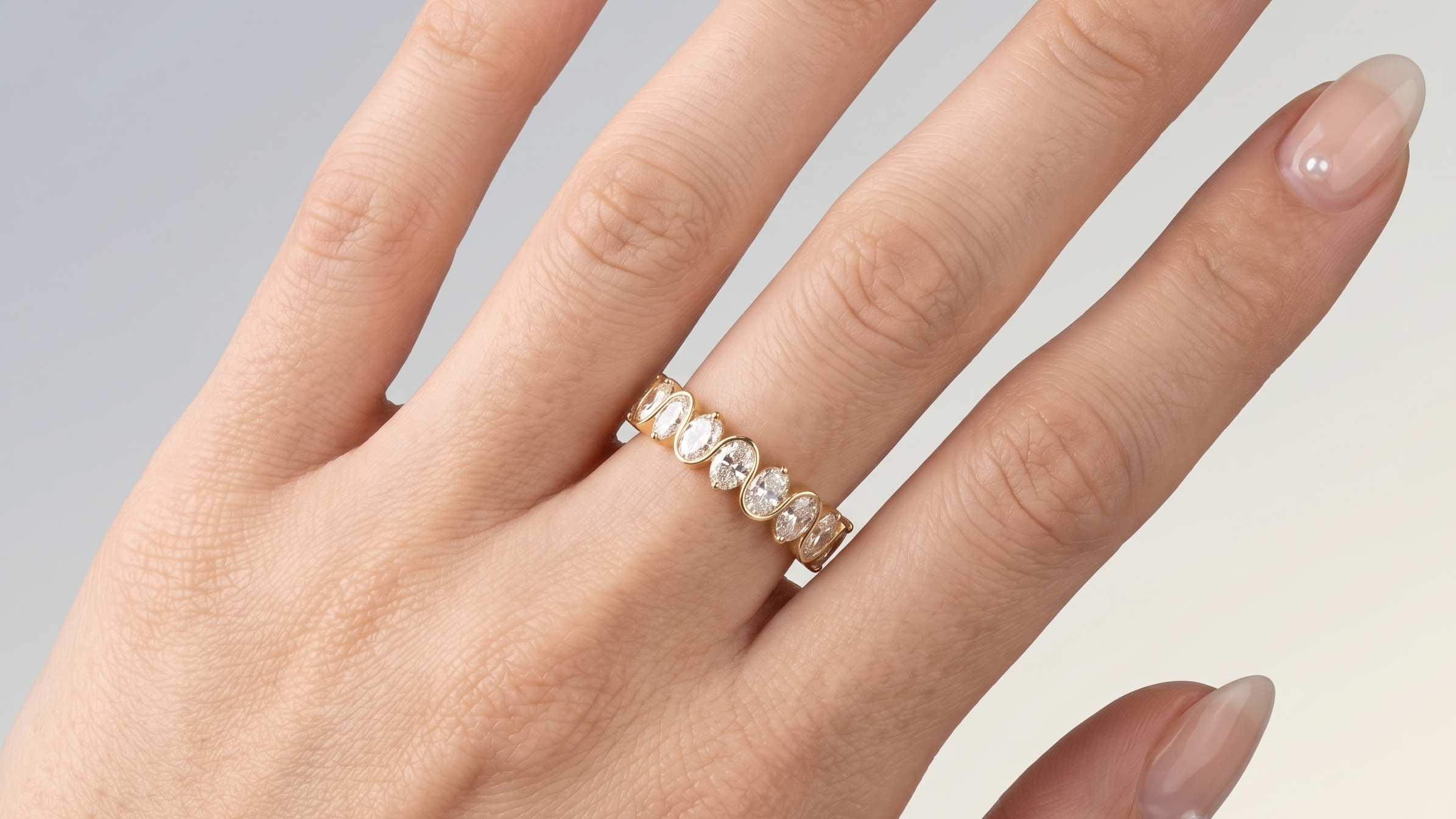 Aurora Oval Ring