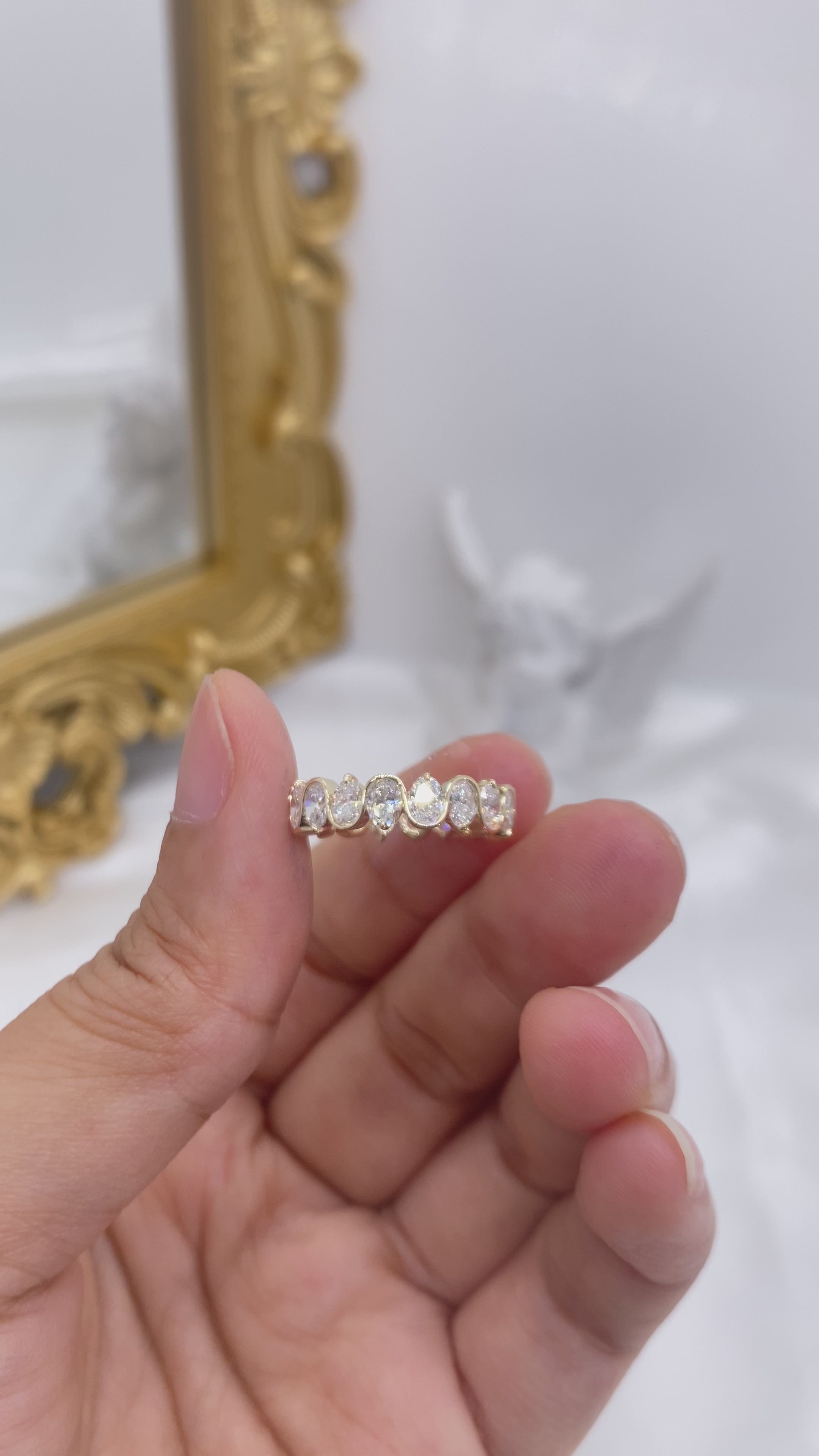 Aurora Oval Ring