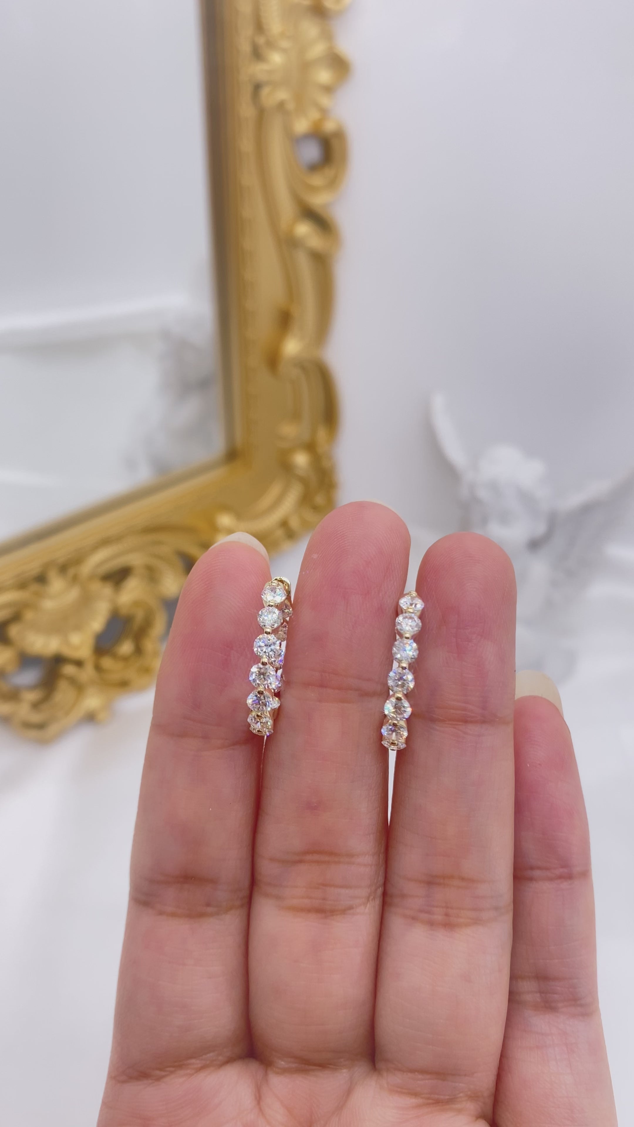 Omnia Brilliance Inside-out Hoops